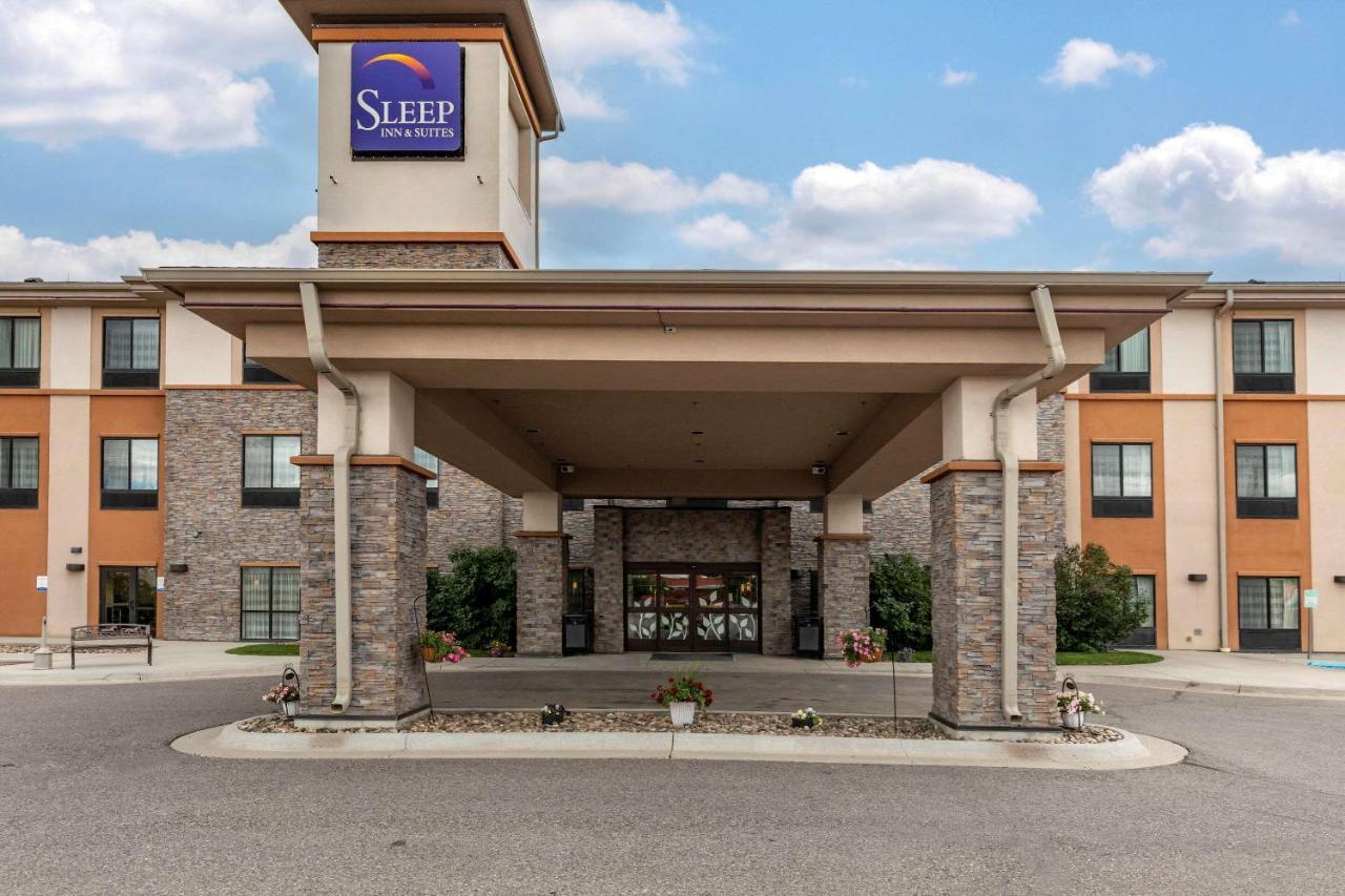 Sleep Inn & Suites Miles City Bagian luar foto