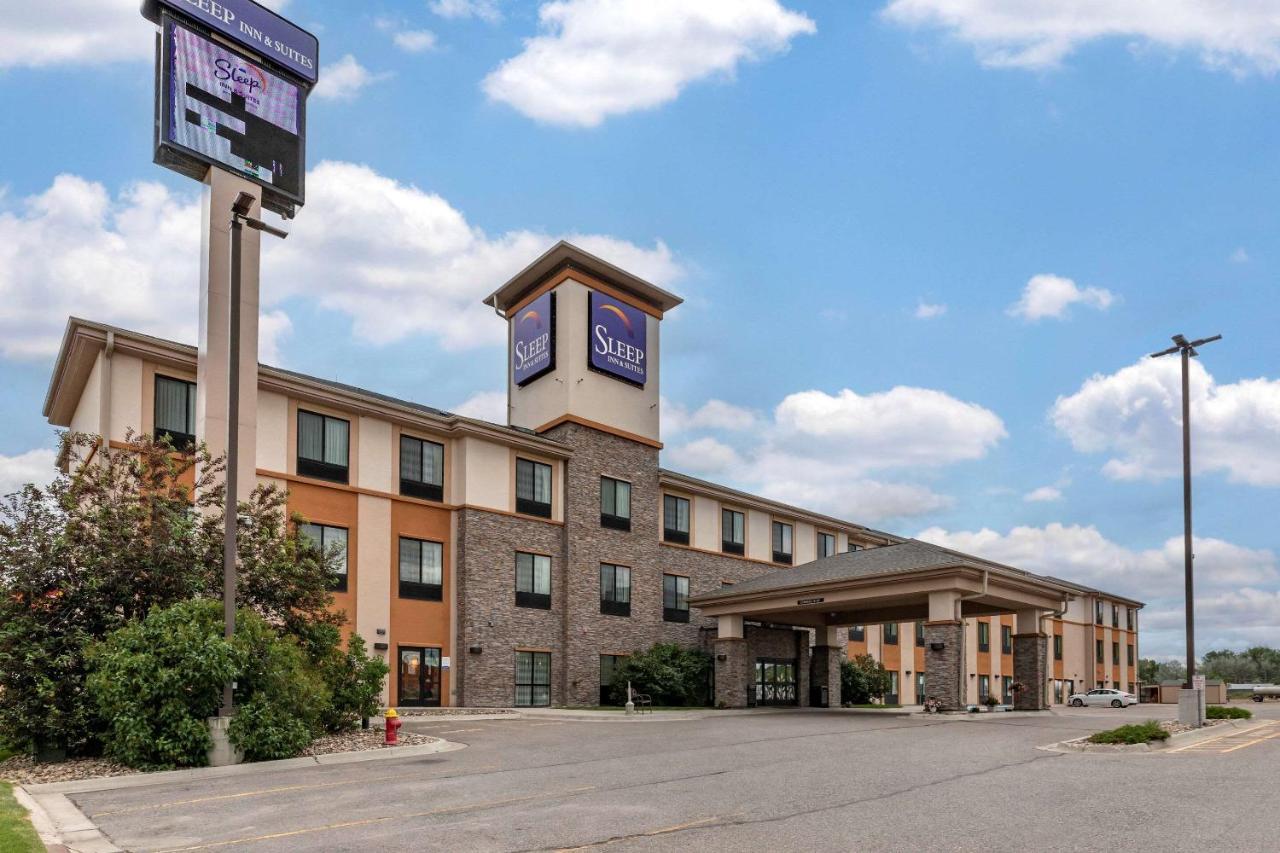 Sleep Inn & Suites Miles City Bagian luar foto