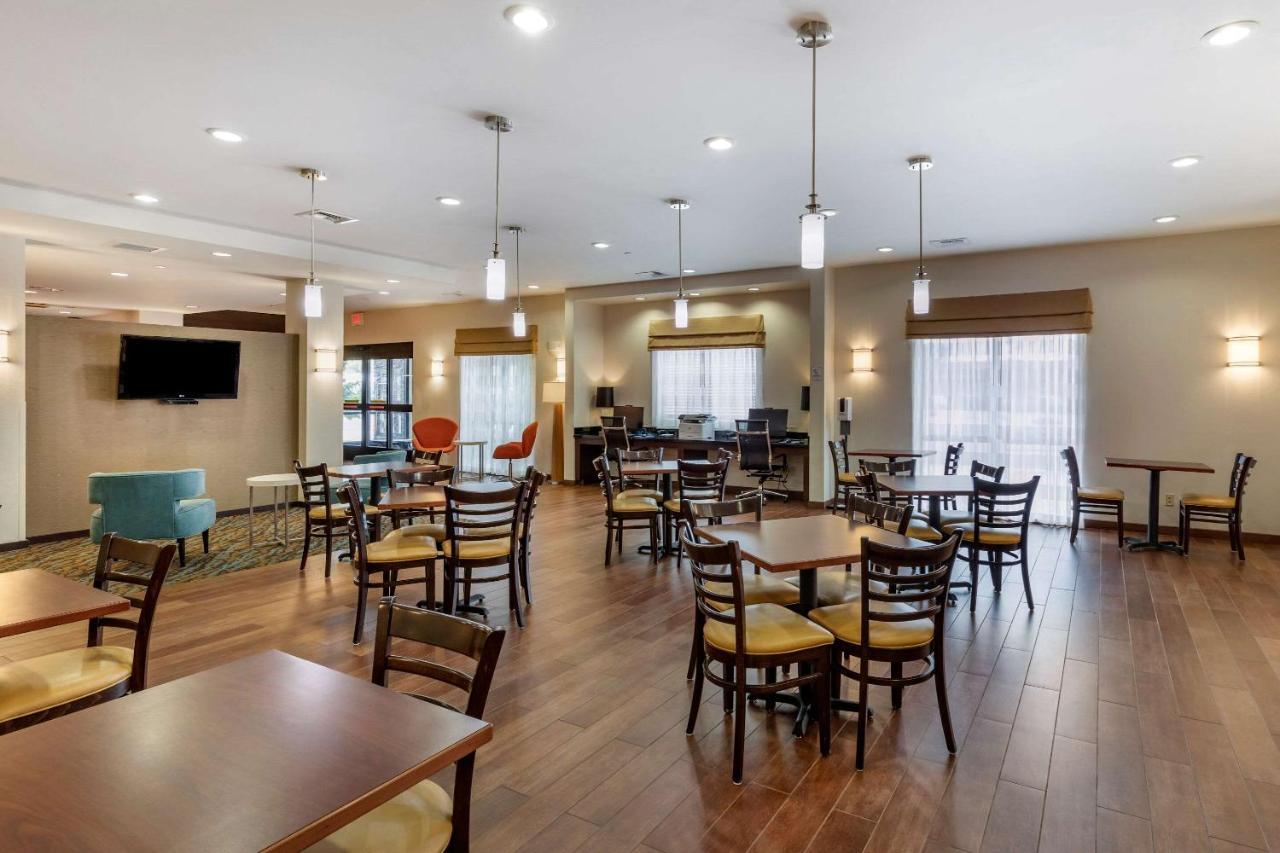 Sleep Inn & Suites Miles City Bagian luar foto