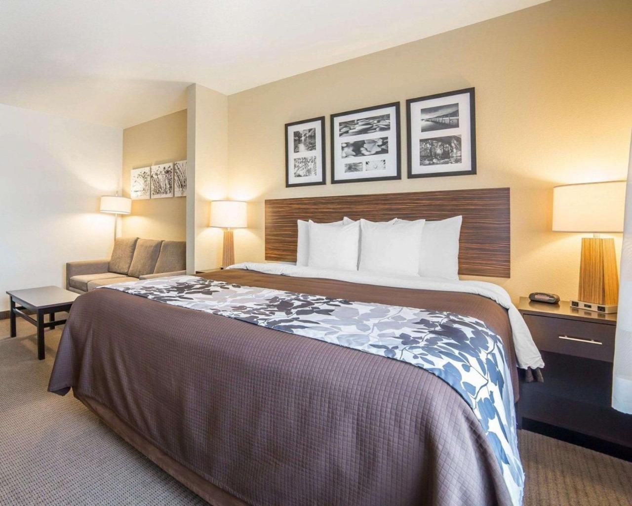 Sleep Inn & Suites Miles City Bagian luar foto